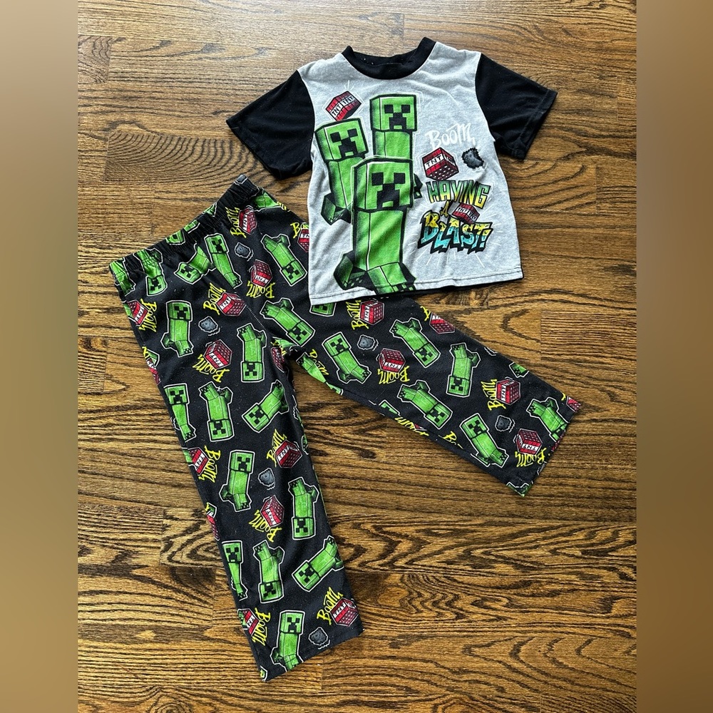 Little Boy Minecraft Pajamas - Size 6